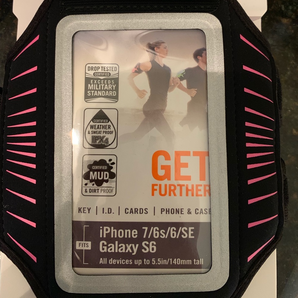 Workout Arm Band for Phone.